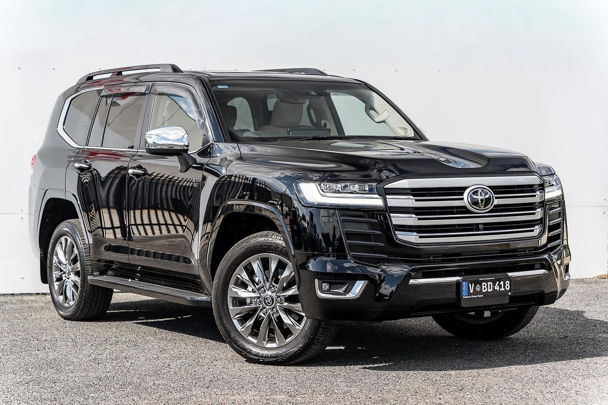 2023 Toyota Landcruiser Sahara ZX FJA300R