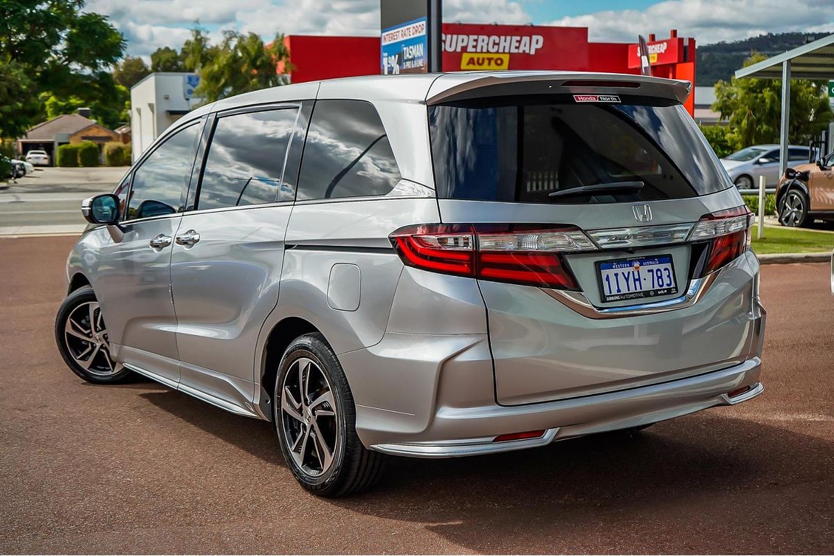 2017 Honda Odyssey VTi-L 5th Gen