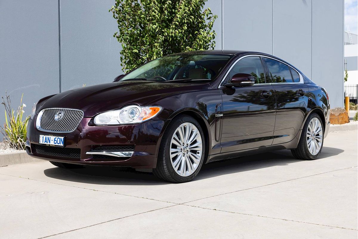 2010 Jaguar XF S Luxury X250