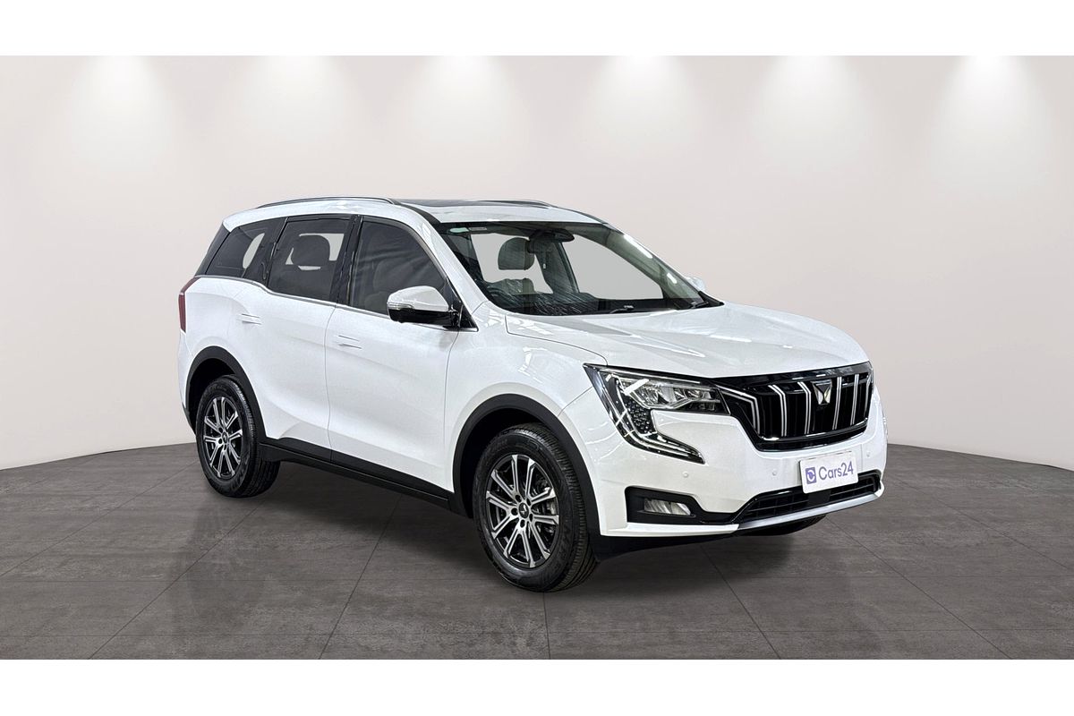2024 Mahindra XUV700 AX7L Black Edition
