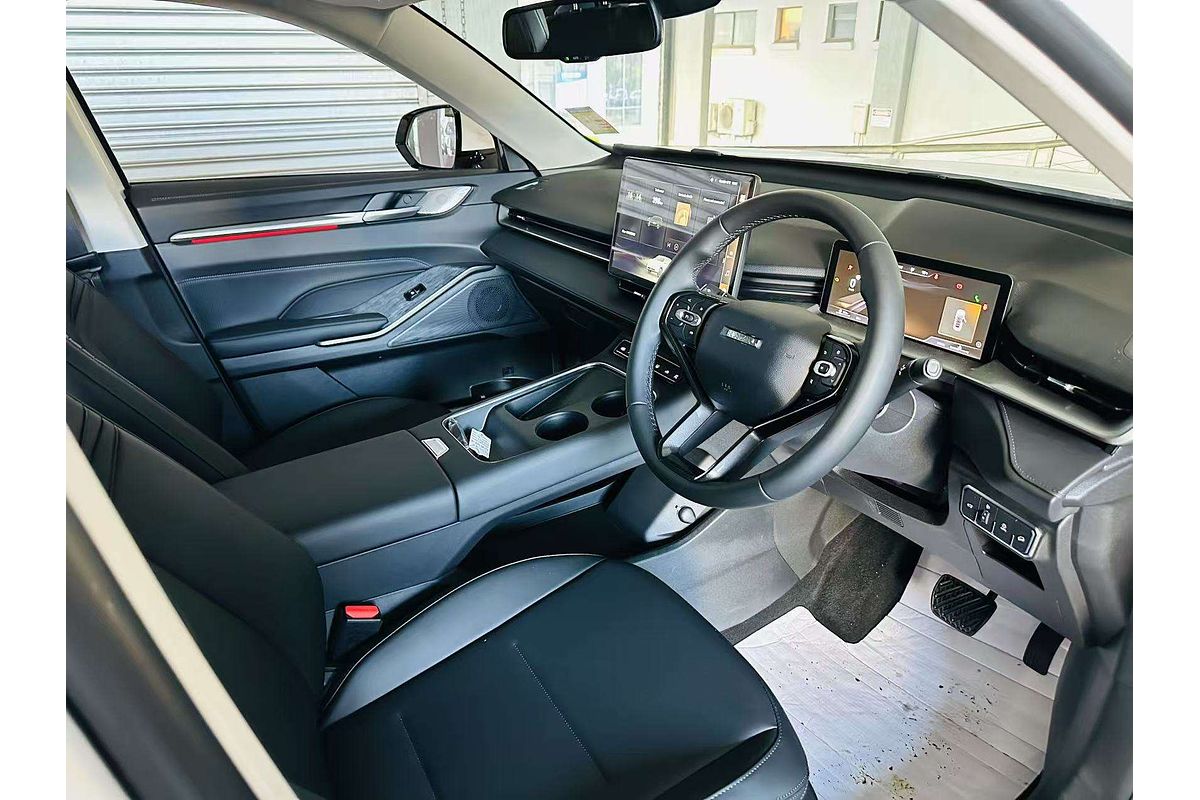 H6 Facelift Lux Auto Hybrid 4X2