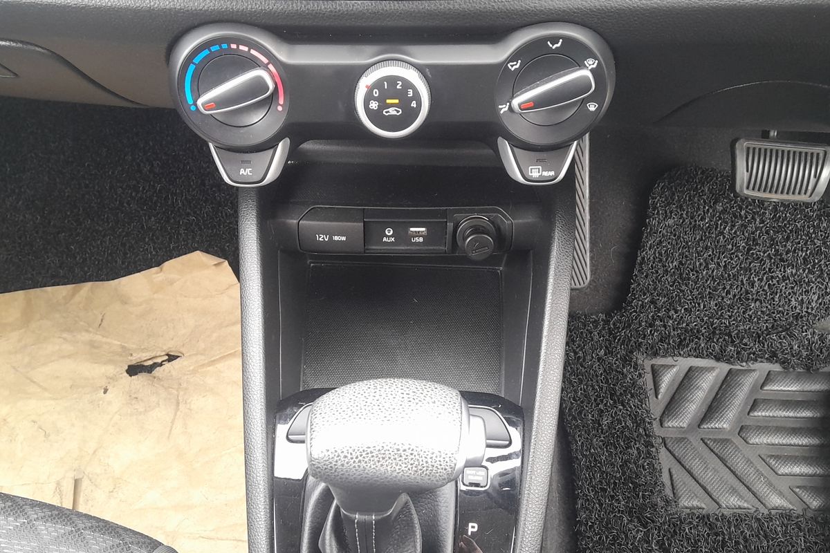 2020 Kia Rio S YB