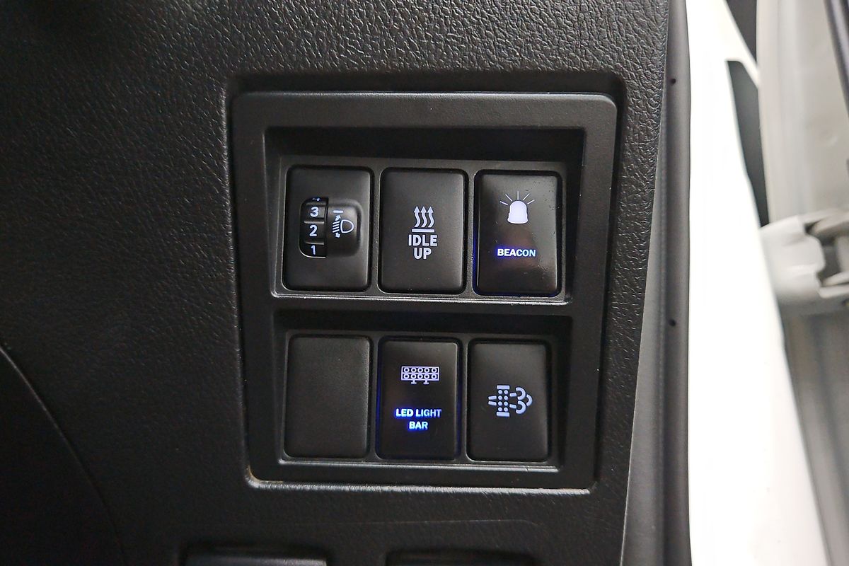 2022 Toyota Hilux SR GUN126R 4X4