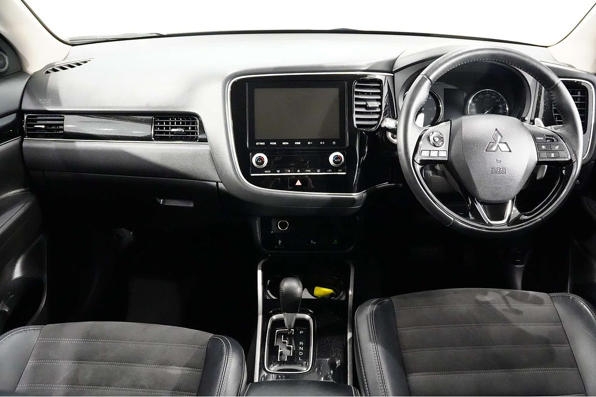 2020 Mitsubishi Outlander LS ZL