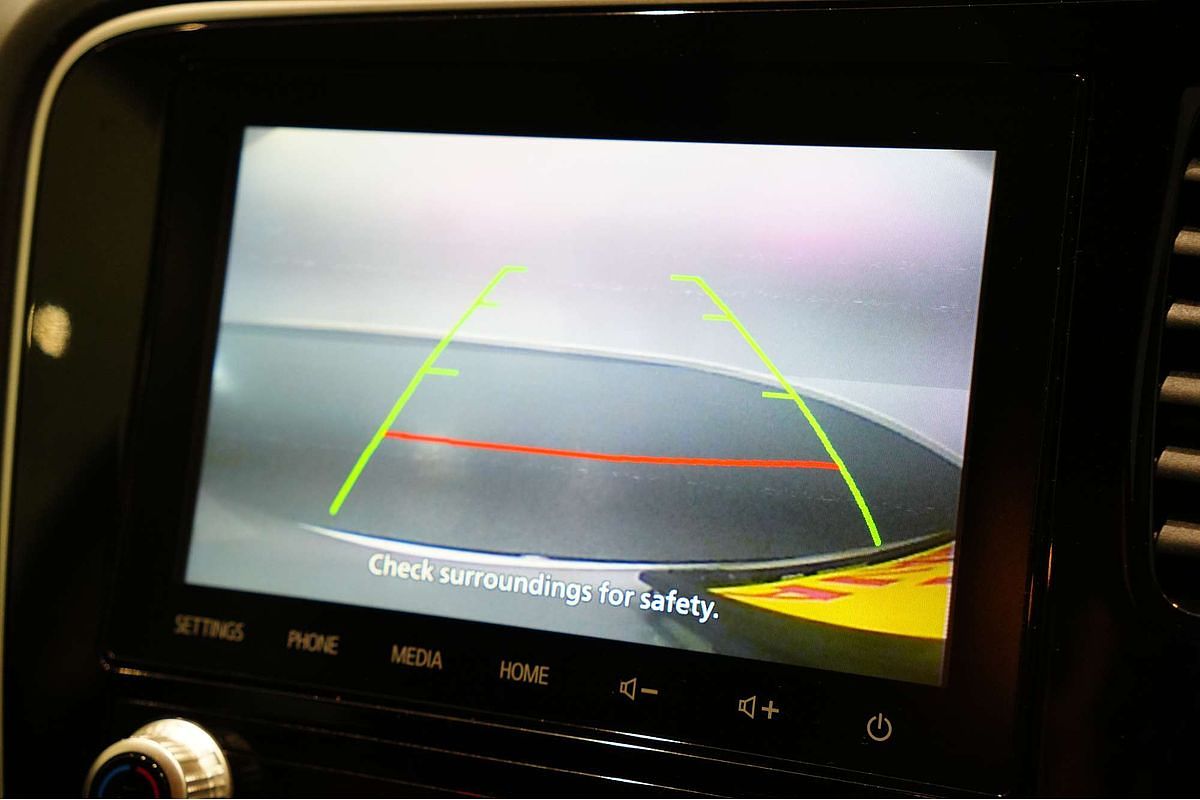 2020 Mitsubishi Outlander LS ZL