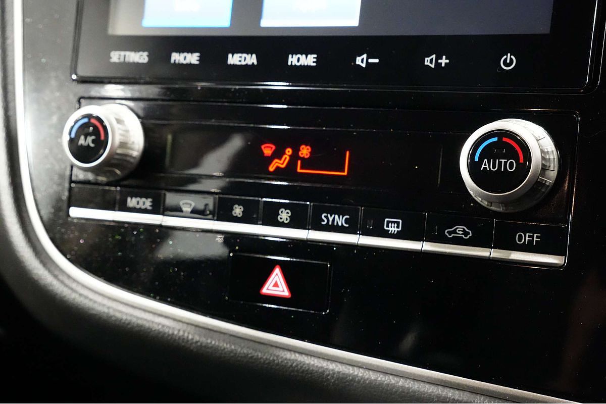 2020 Mitsubishi Outlander LS ZL