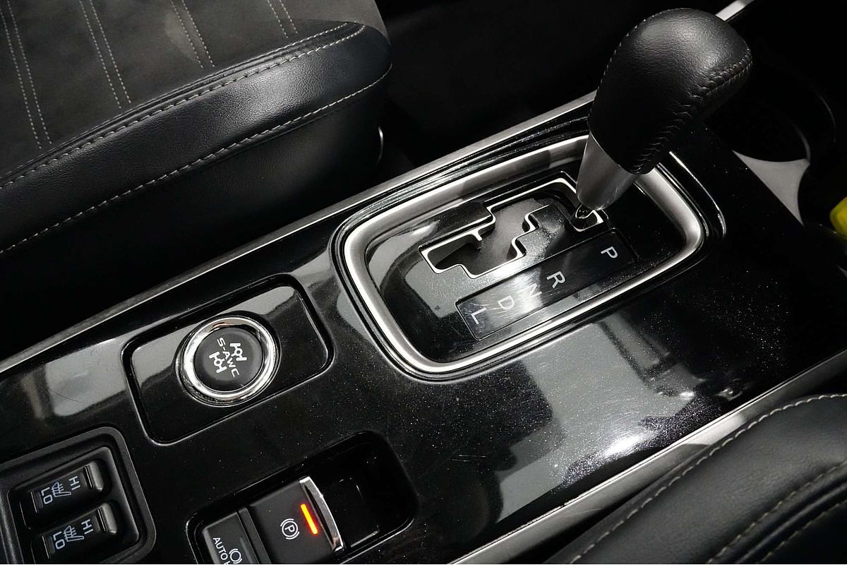 2020 Mitsubishi Outlander LS ZL