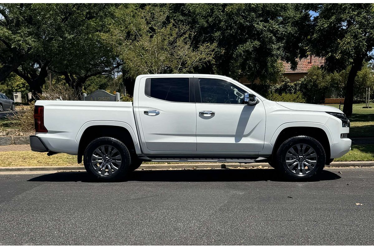 2025 Mitsubishi Triton GLS MV 4X4