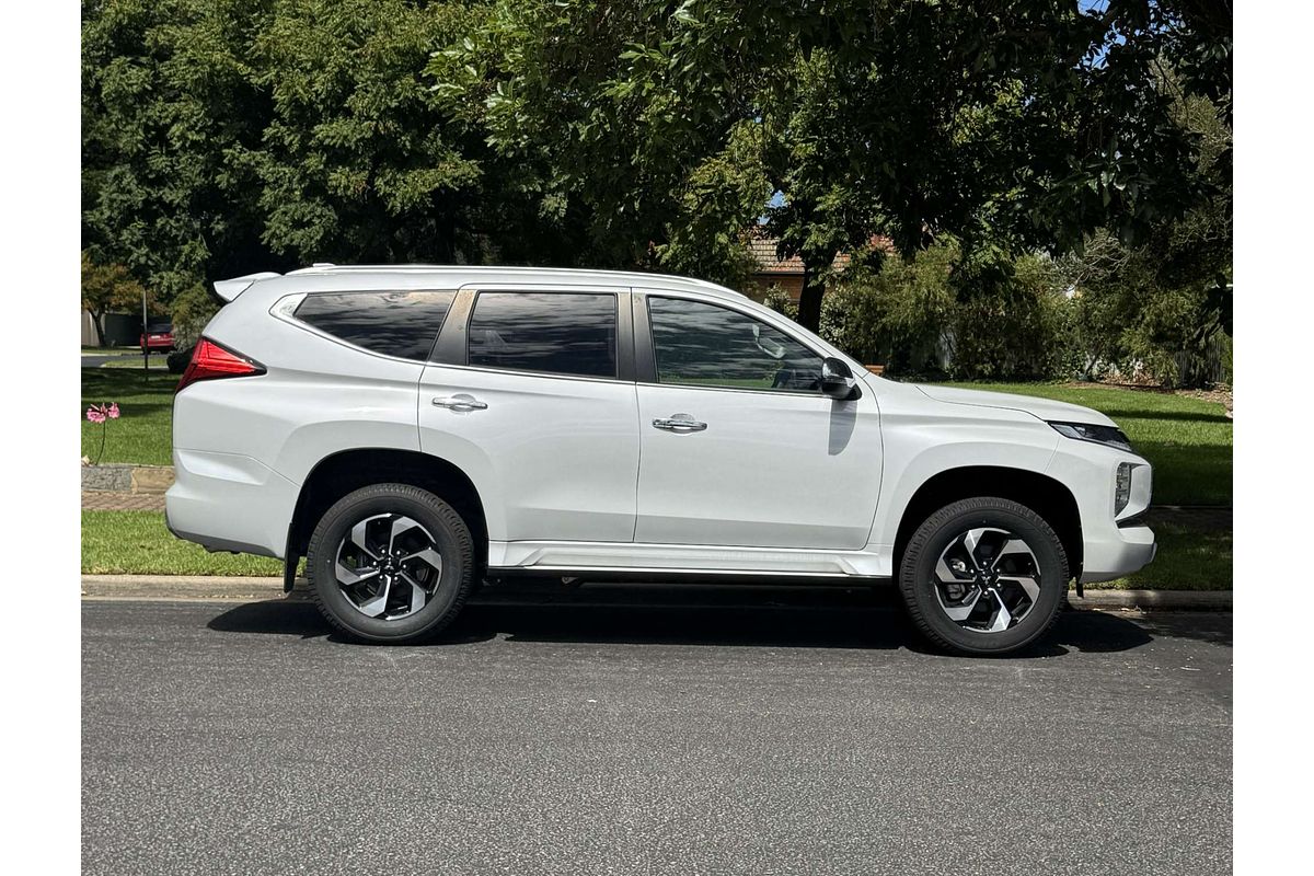 2024 Mitsubishi Pajero Sport GLS QG