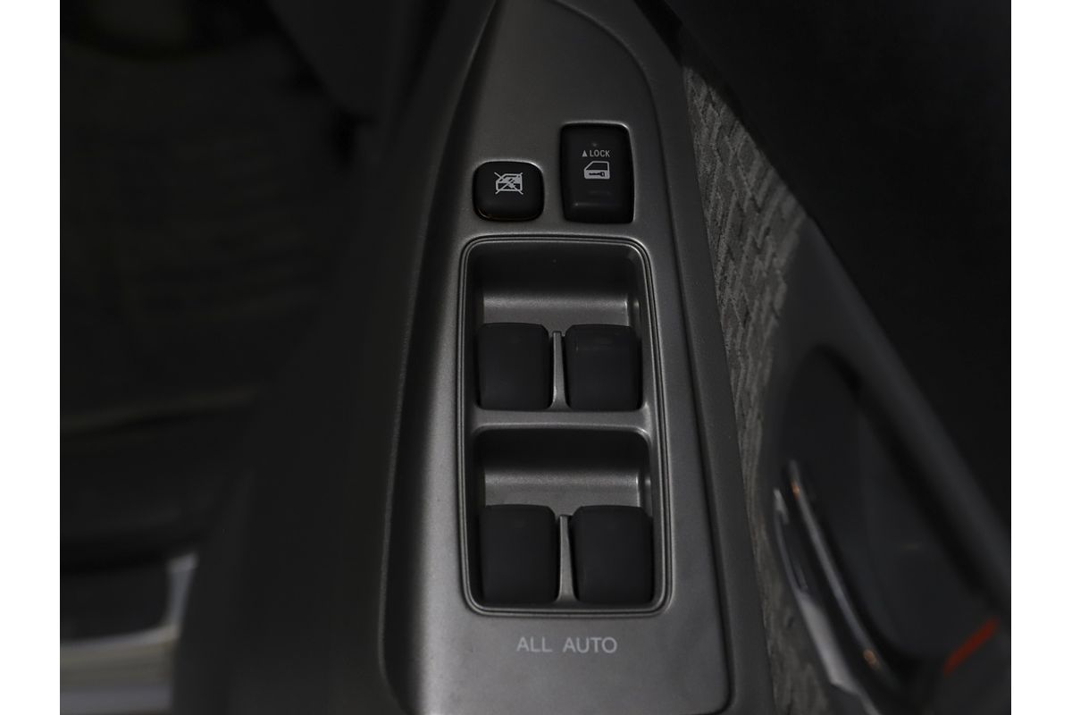 Prado GXL 4.0L Petrol Manual Wagon 4233840 002