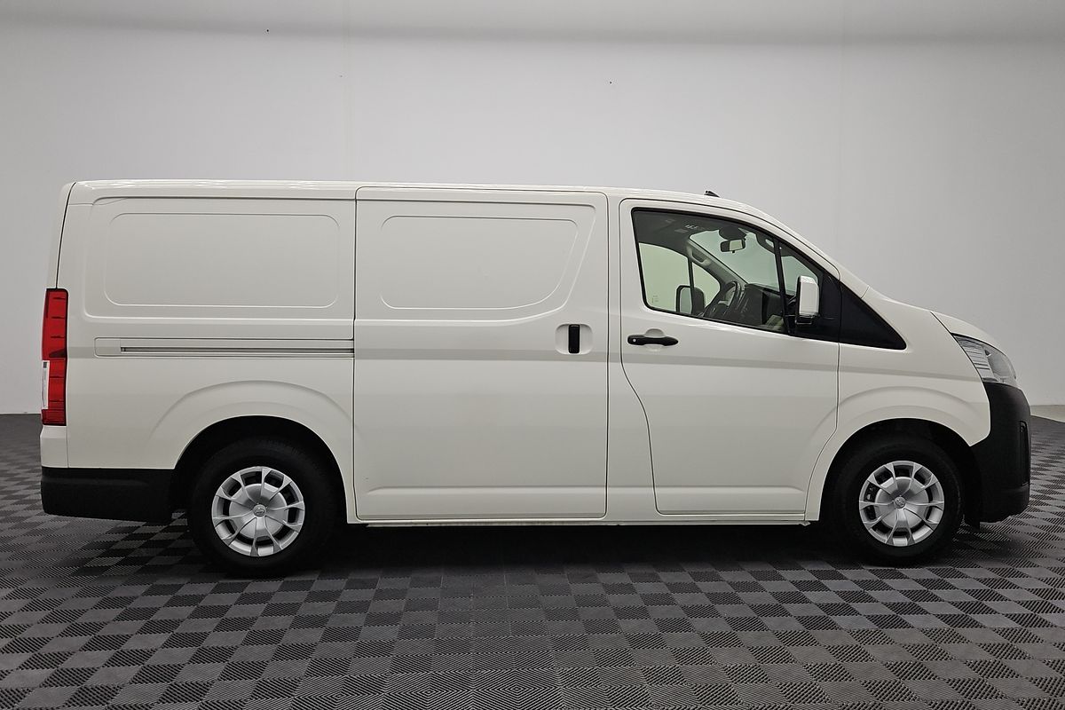 2022 Toyota Hiace GDH300R LWB