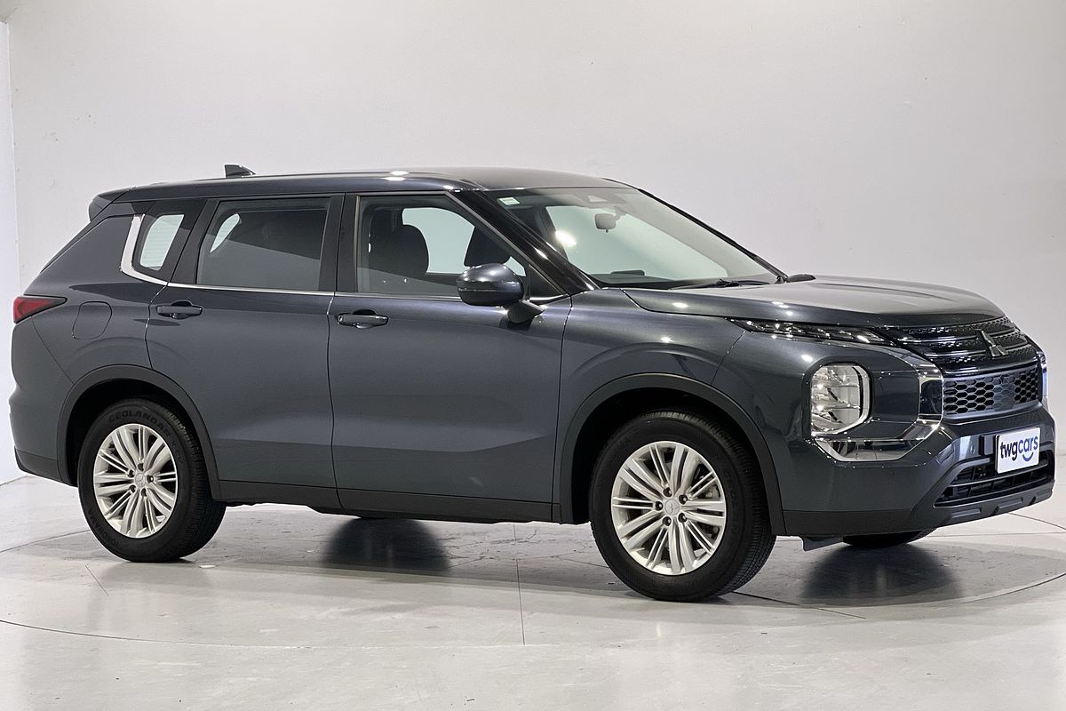 2023 Mitsubishi Outlander ES ZM