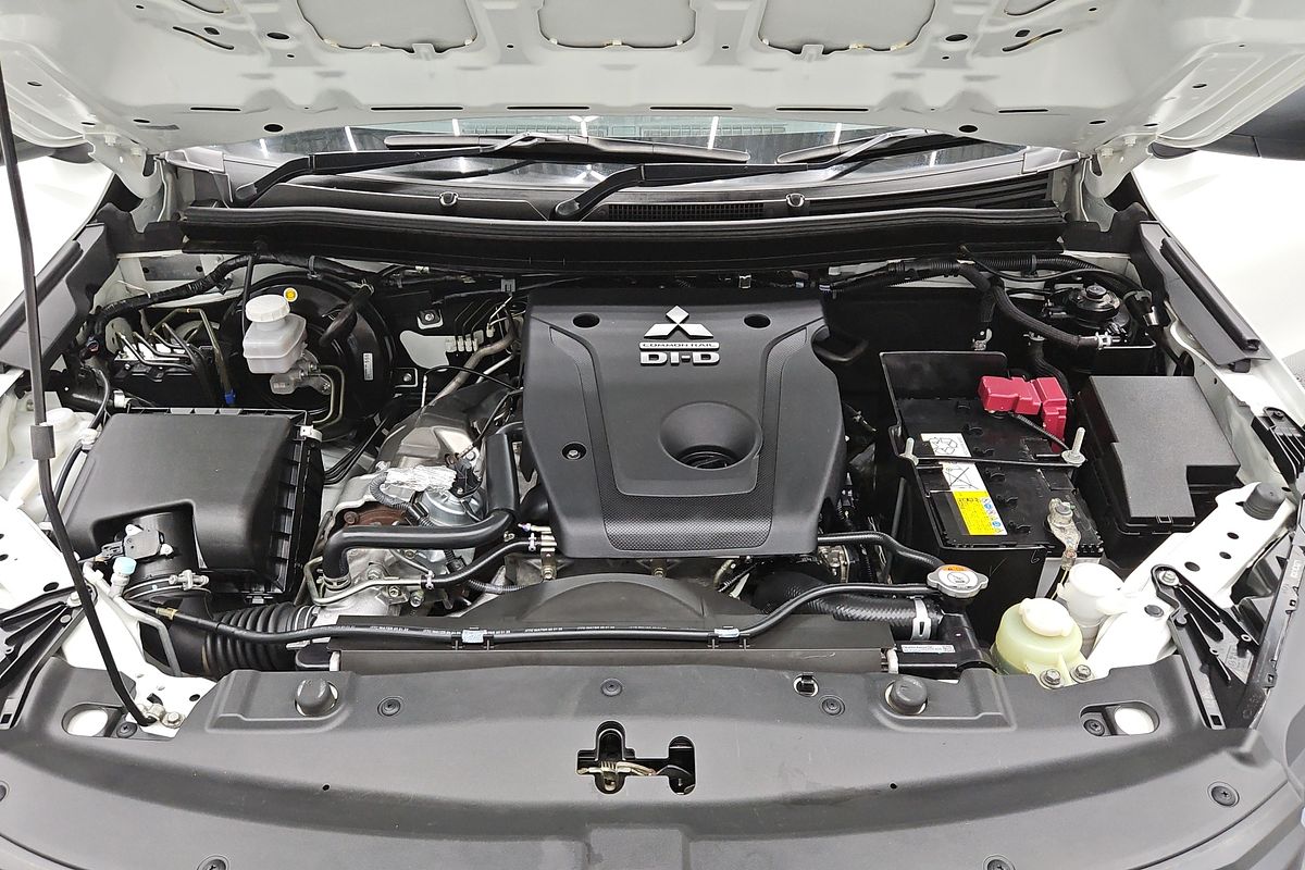 2022 Mitsubishi Triton GLX MR 4X4