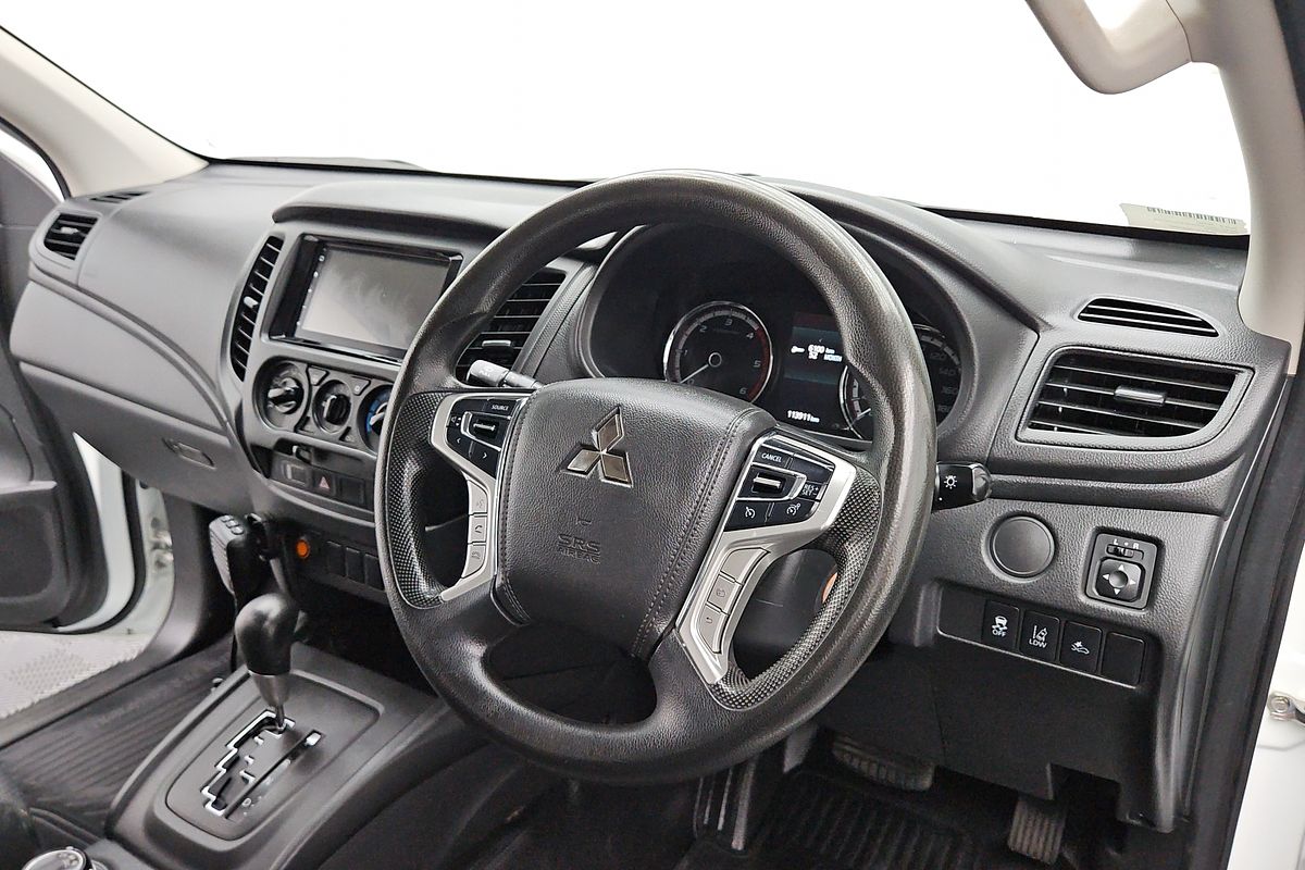 2022 Mitsubishi Triton GLX MR 4X4