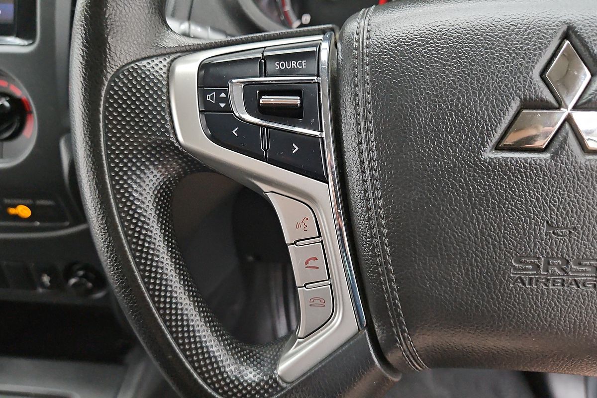 2022 Mitsubishi Triton GLX MR 4X4