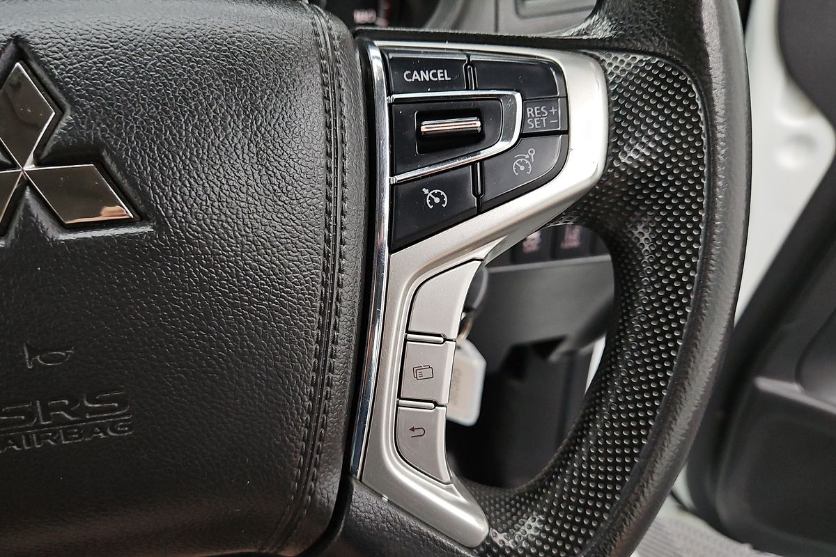 2022 Mitsubishi Triton GLX MR 4X4