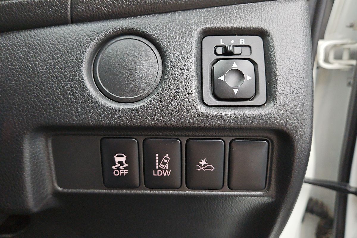 2022 Mitsubishi Triton GLX MR 4X4