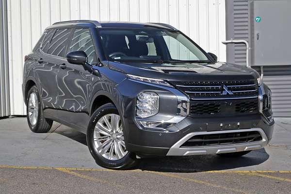 2023 Mitsubishi Outlander LS ZM