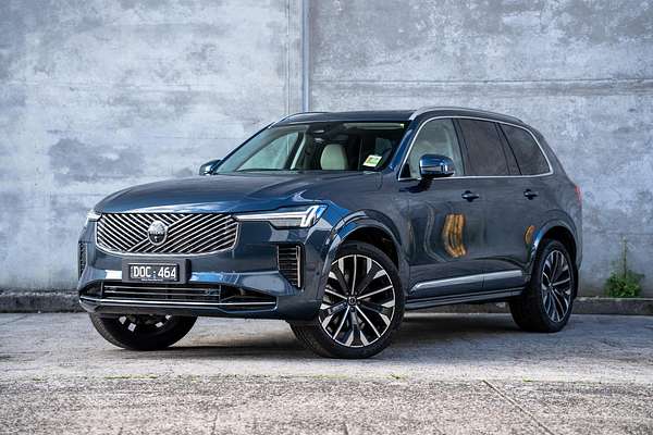 2025 Volvo XC90 Ultra B5 Bright