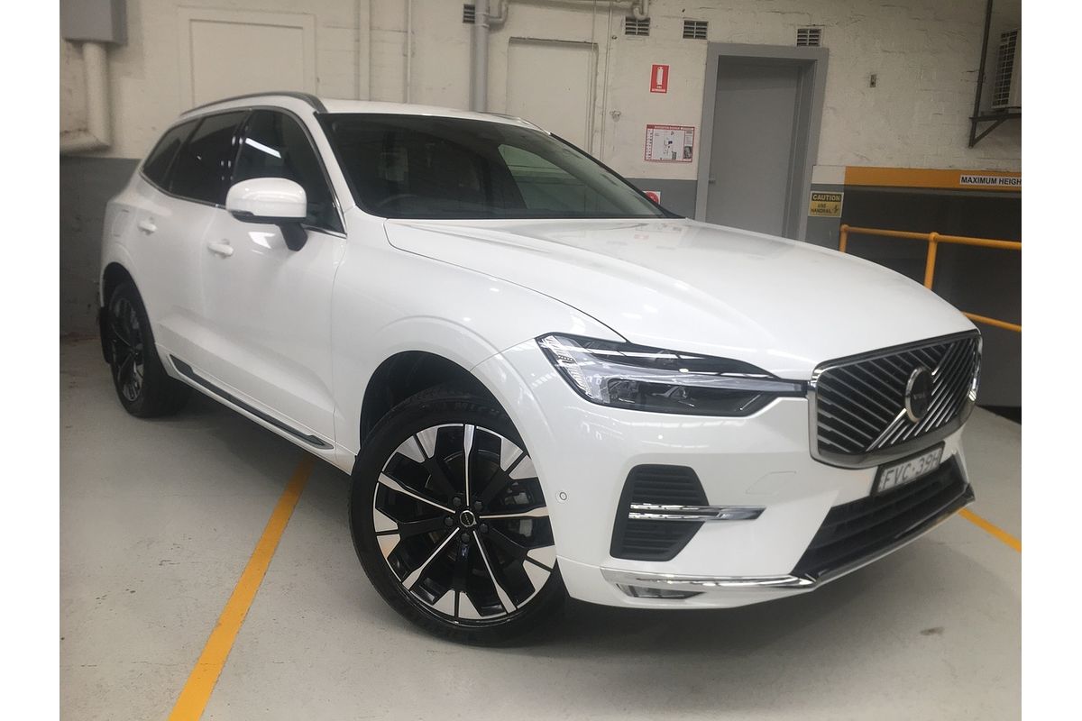 2025 Volvo XC60 Plus B5 Bright