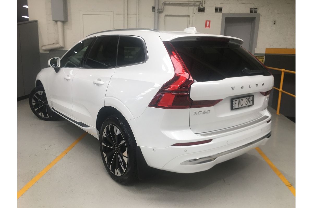 2025 Volvo XC60 Plus B5 Bright