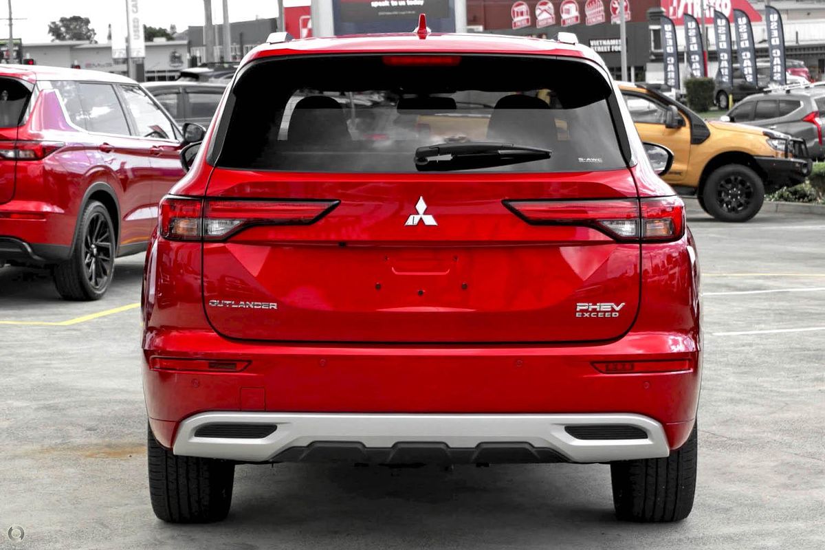 2024 Mitsubishi Outlander PHEV Exceed ZM