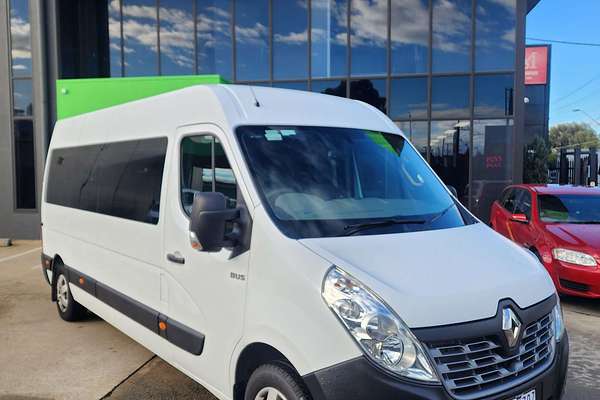 2018 Renault Master BUS X62 LWB Mid Roof