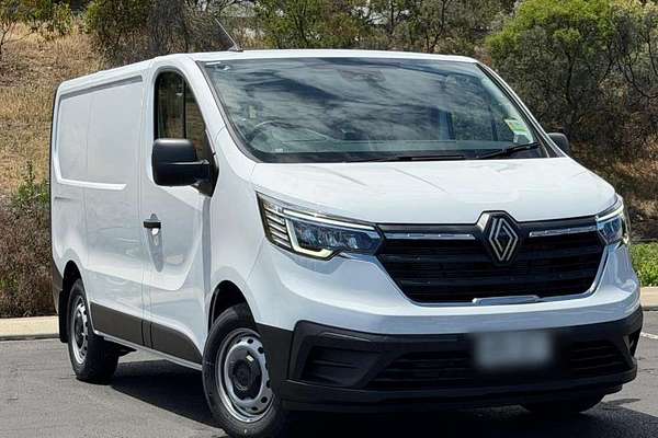 2025 Renault Trafic Pro X82 SWB Low Roof