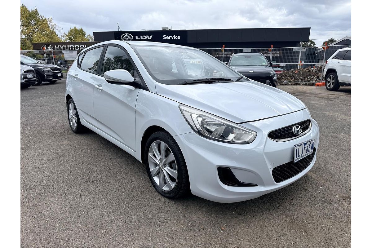 2017 Hyundai Accent Sport RB6