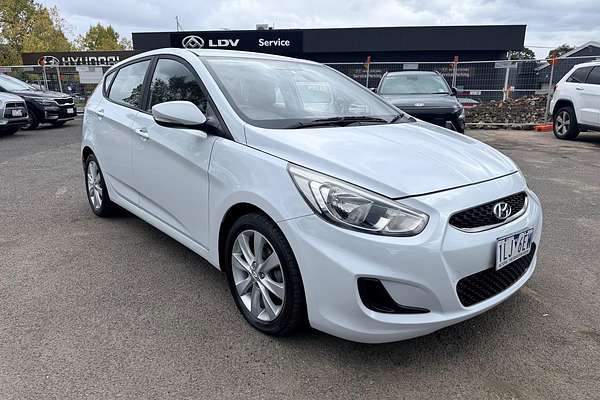 2017 Hyundai Accent Sport RB6