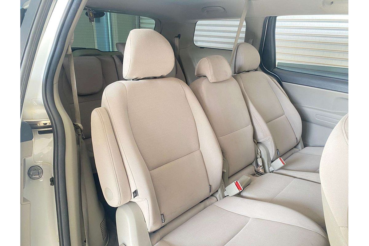 CARNIVAL YP PE MY19 S 3.3L V6 MULTI POINT F/INJ 8 SP AUTOMATIC 4D WAGON 