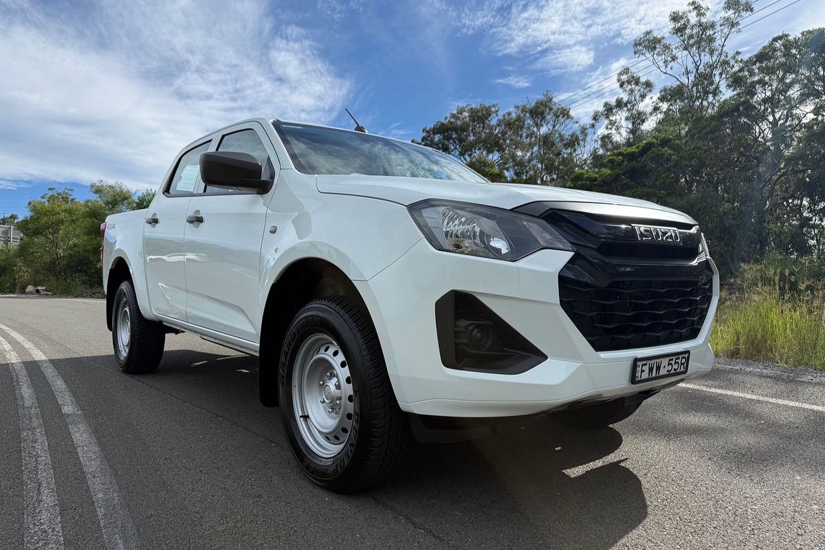 2025 Isuzu D-MAX SX 4X4
