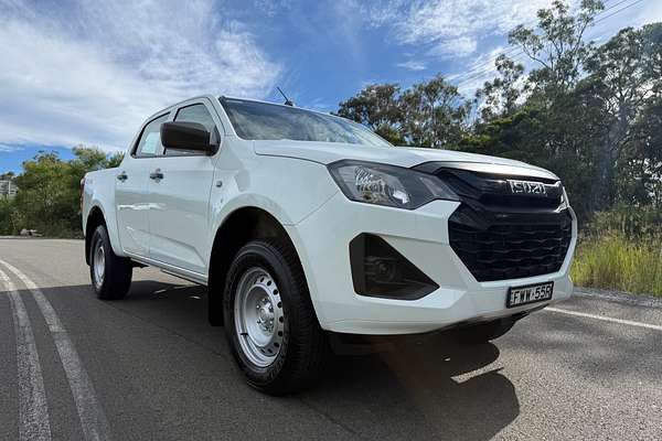 2025 Isuzu D-MAX SX 4X4