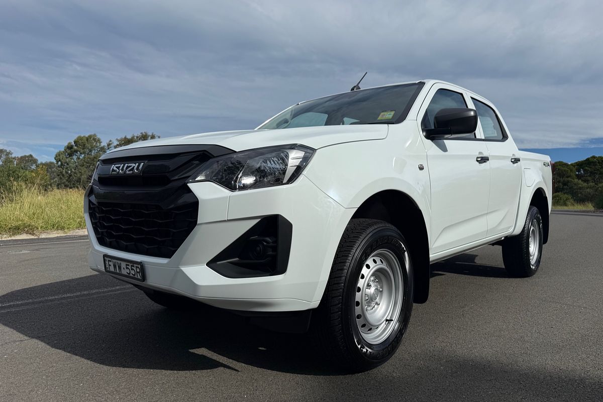 2025 Isuzu D-MAX SX 4X4
