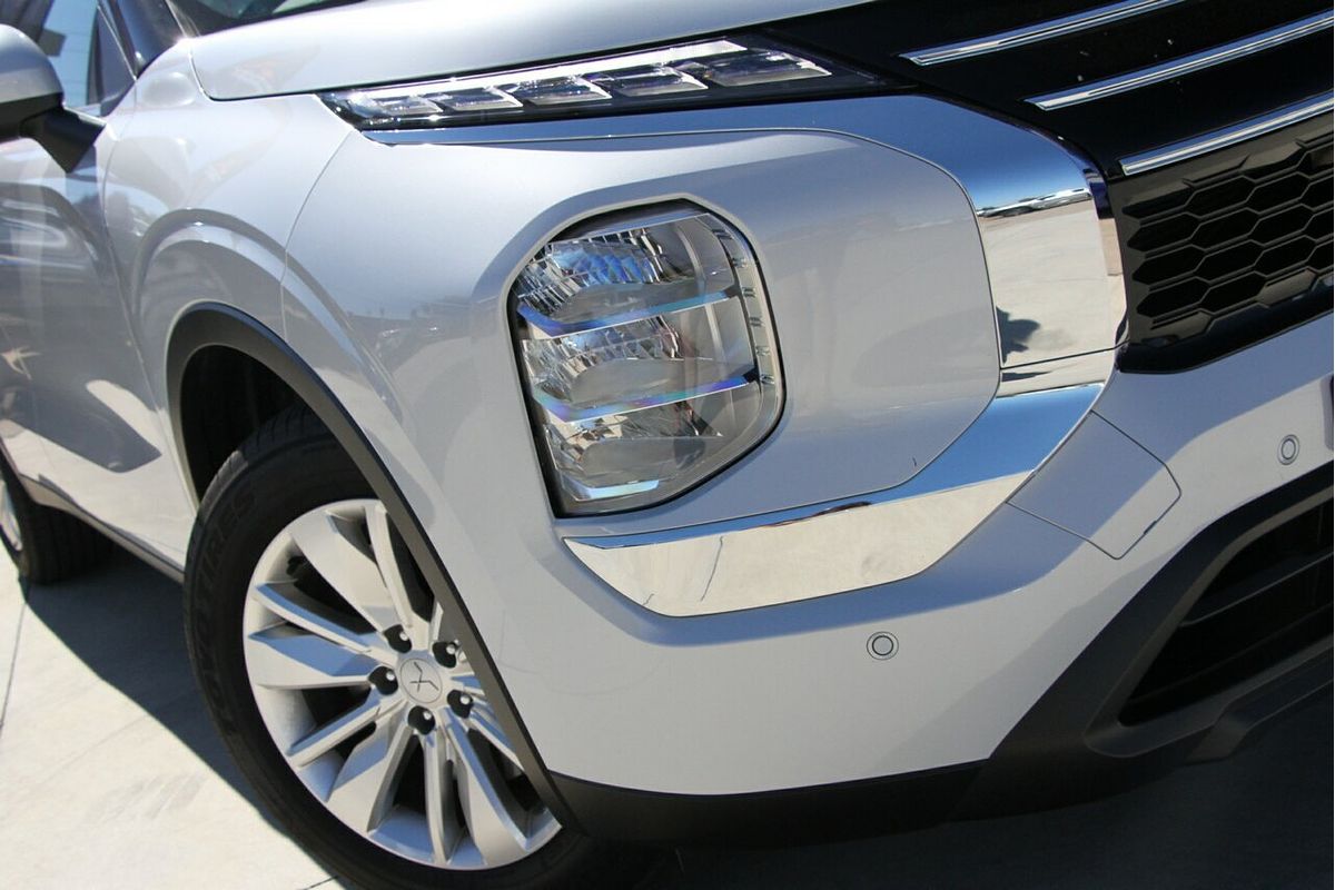 2025 Mitsubishi Outlander ES ZM