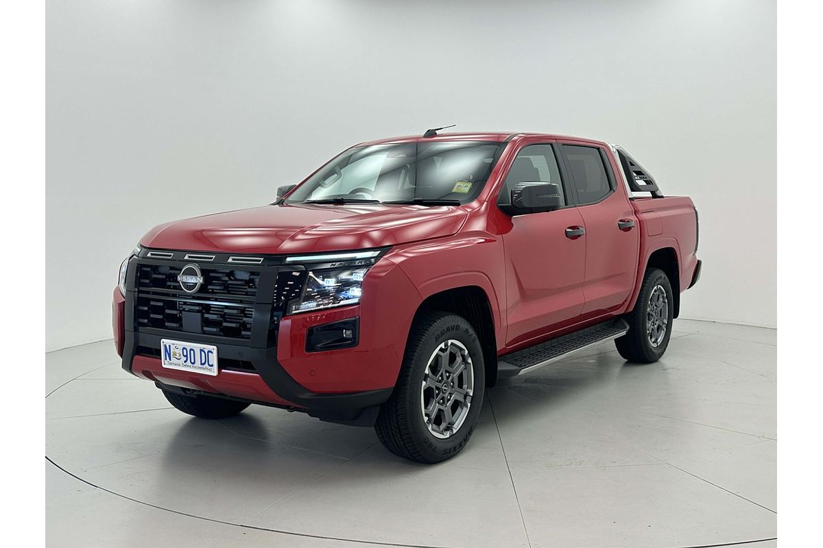 Nissan NAVARA 4X4 2.4 DSL AUTO DC ST-X
