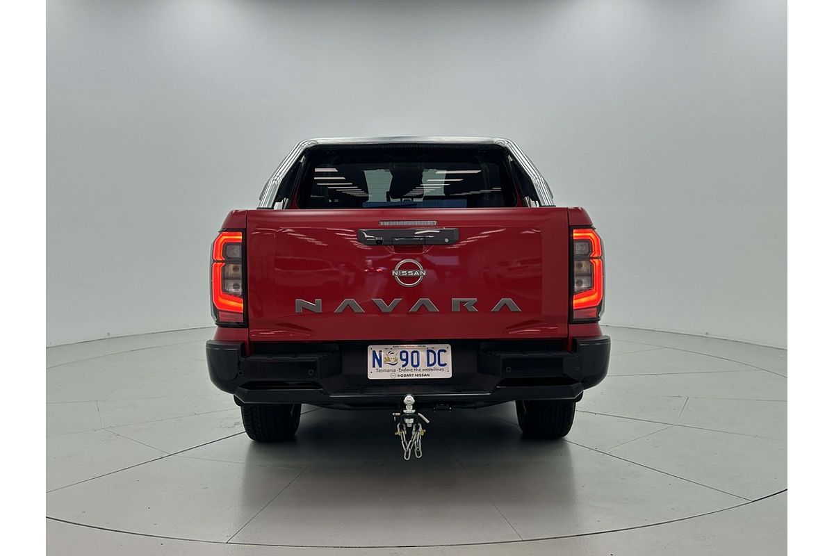 Nissan NAVARA 4X4 2.4 DSL AUTO DC ST-X