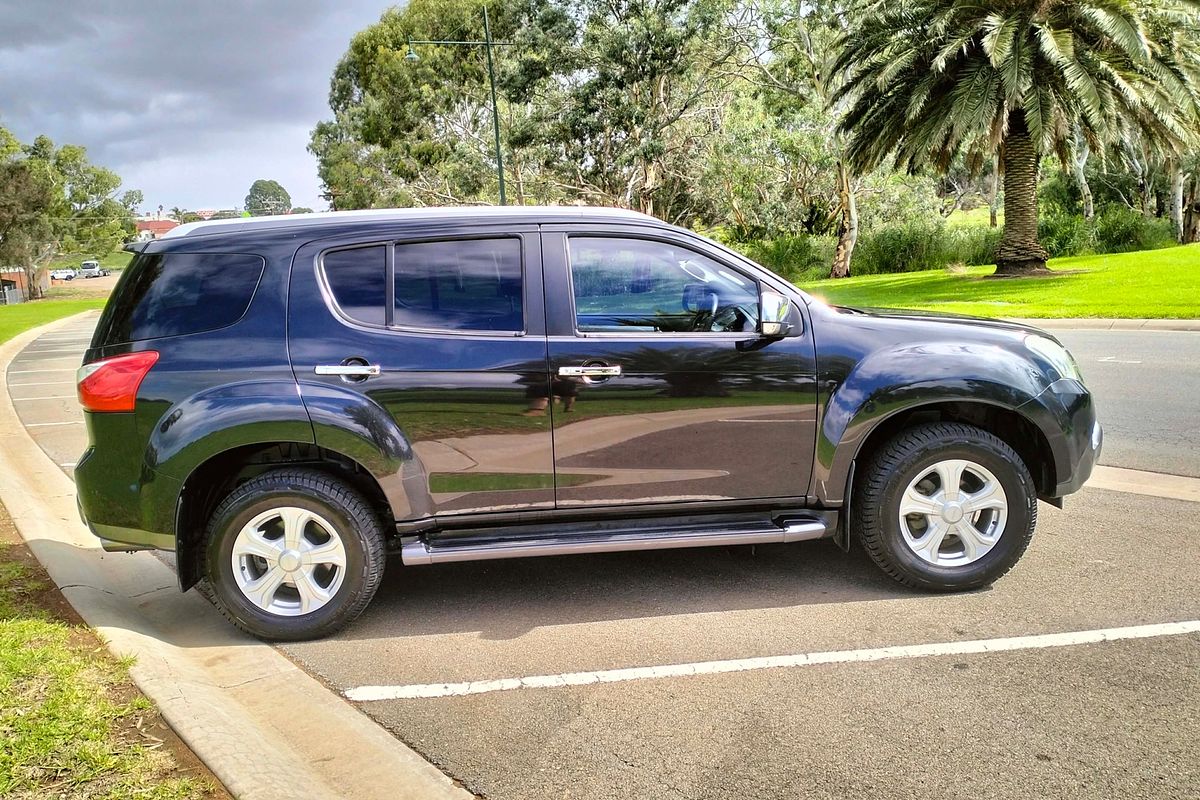 2016 Isuzu MU-X LS-T