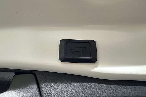 2022 Toyota RAV4 Cruiser AXAH54R thumb-17