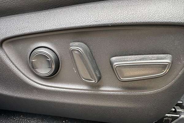 2022 Toyota RAV4 Cruiser AXAH54R thumb-23