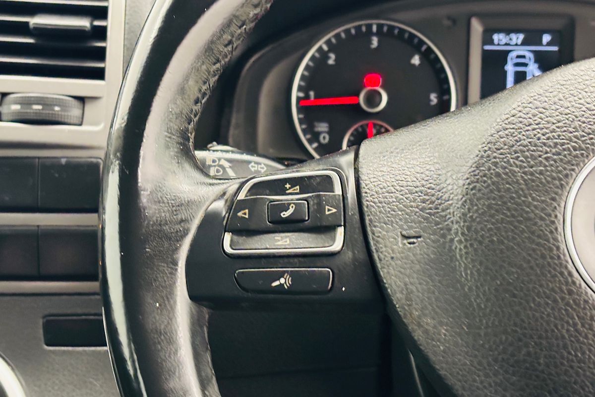 2015 Volkswagen MULTIVAN COMFORTLINE TDI340 7 SP AUTO DIRECT SHIFT 4D WAGON DT4 DIESEL