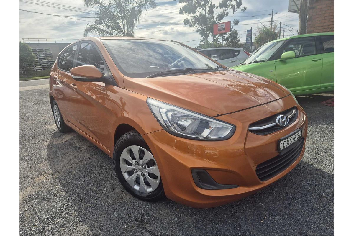 2015 Hyundai Accent Active RB2
