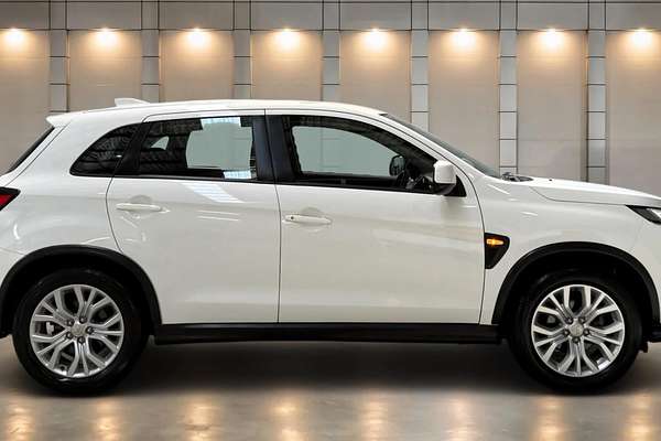 2024 Mitsubishi ASX ES XD