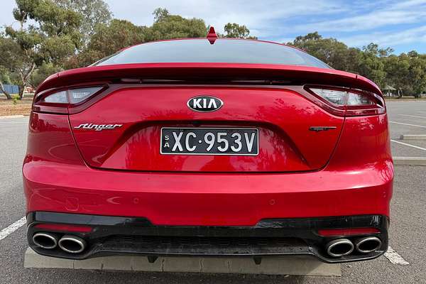 2017 Kia Stinger GT CK thumb-6