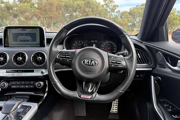 2017 Kia Stinger GT CK thumb-15