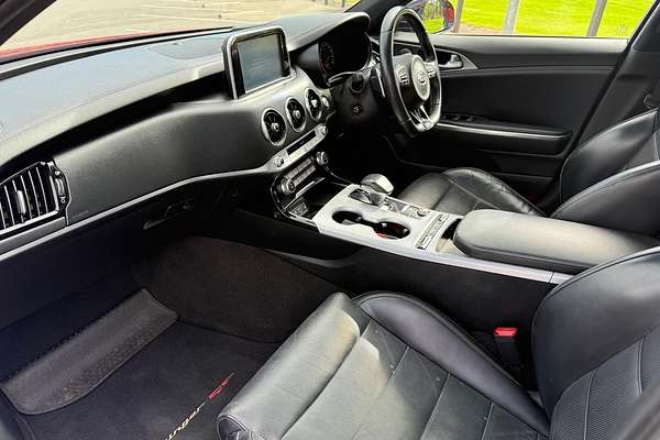 2017 Kia Stinger GT CK thumb-24