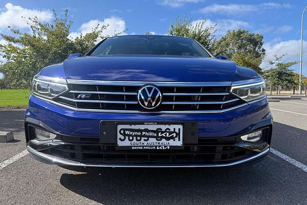 2022 Volkswagen Passat 206TSI R-Line B8 thumb-1