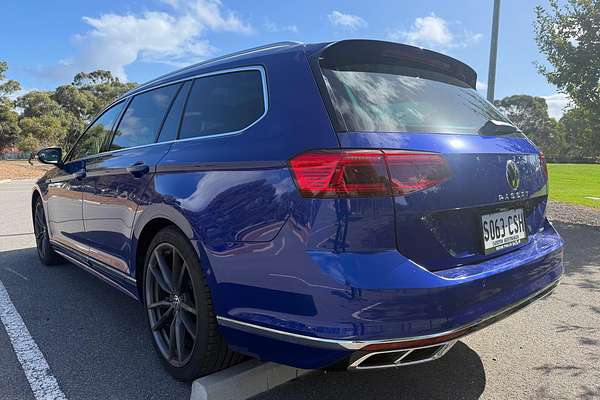 2022 Volkswagen Passat 206TSI R-Line B8 thumb-3