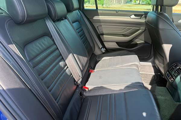 2022 Volkswagen Passat 206TSI R-Line B8 thumb-16