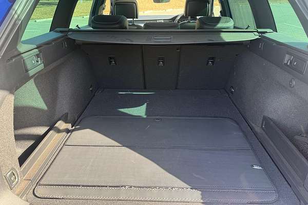 2022 Volkswagen Passat 206TSI R-Line B8 thumb-18